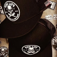 Load image into Gallery viewer, OG Skull Flatbill Mesh Trucker Hat